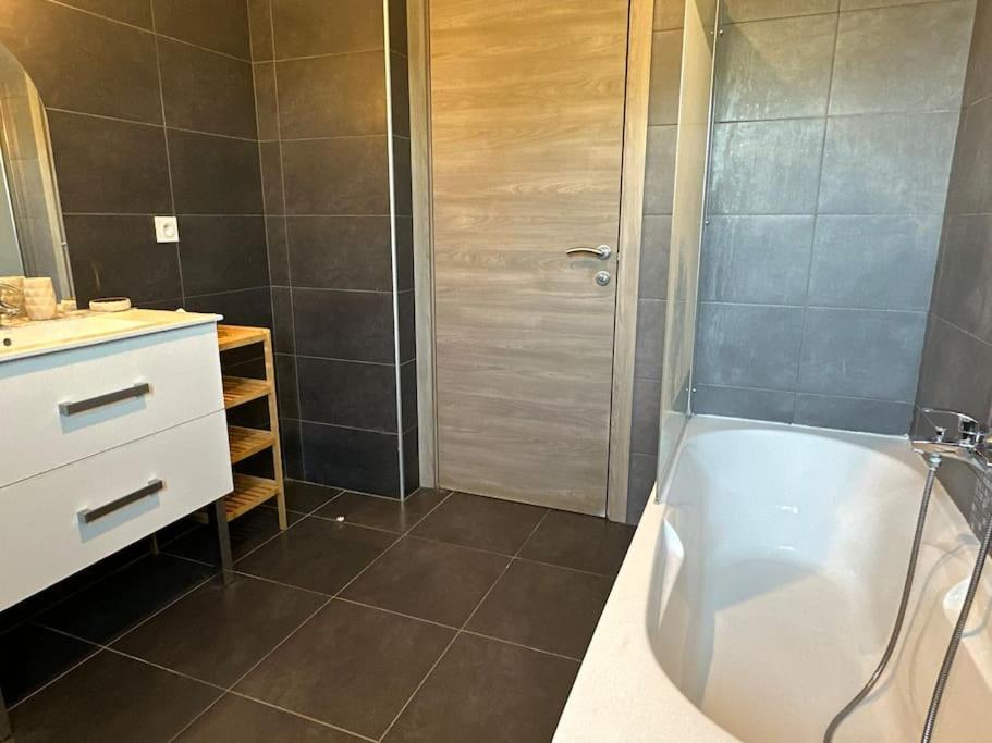 5 Min Des Plages - Appt 2 A Casa Bella Lucciana (Corsica)